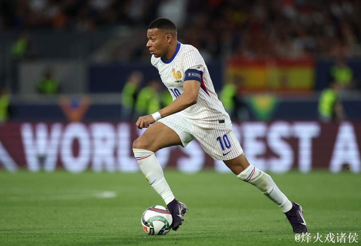 亚马尔超越姆巴佩创历史新纪录，铁卫双响助力